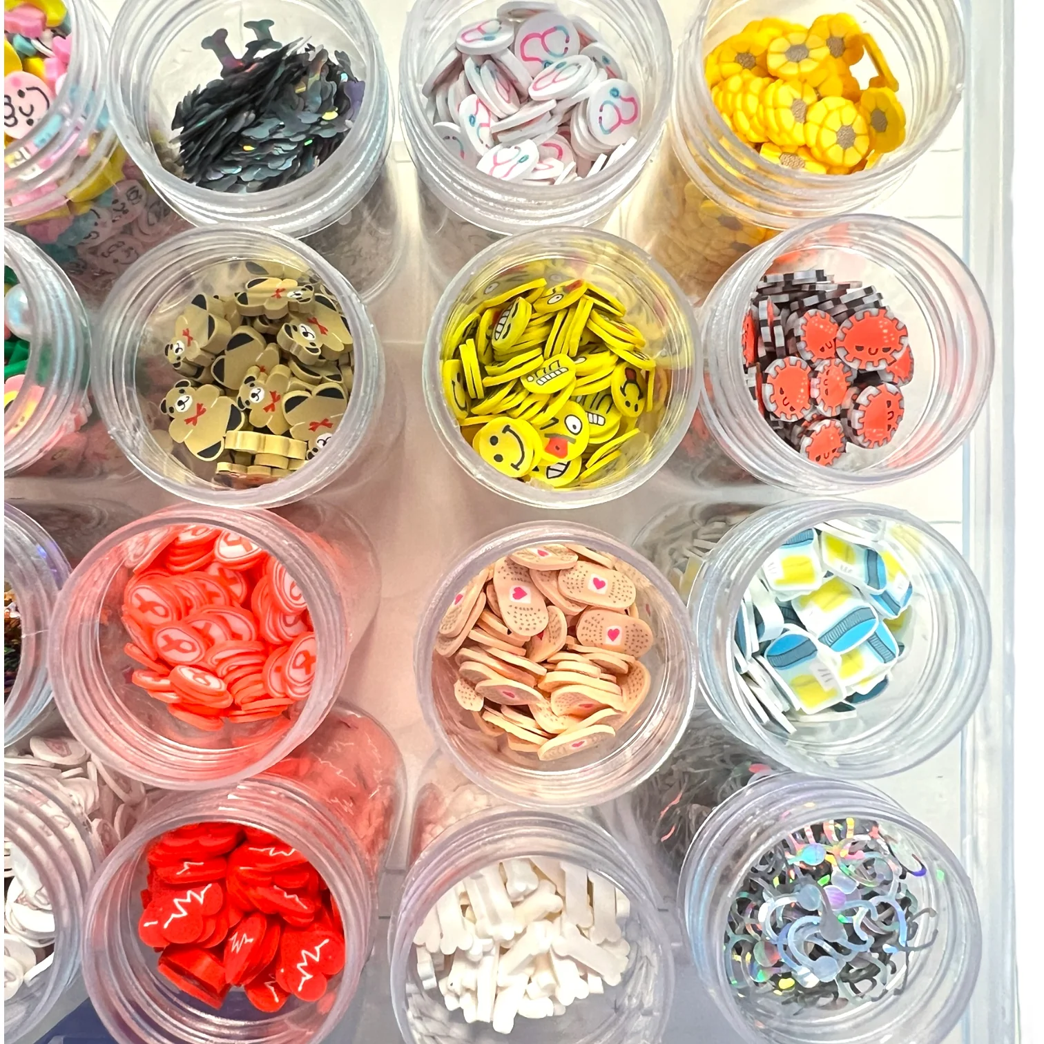 MediMix 24 Pack Polymer Clay and Glitter Shape Kit with Tube Compartment Container - Image 3